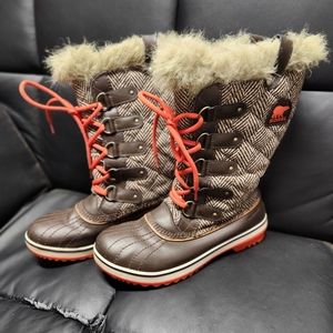 Sorel size 10 Winter Boots 🧡